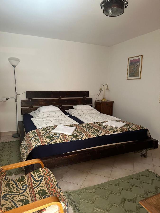Parraghegy Apartman Vila Zalaszanto Exterior foto